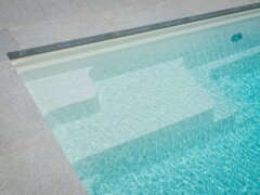 Quelles sont les possibilités de finition pour ma piscine ?